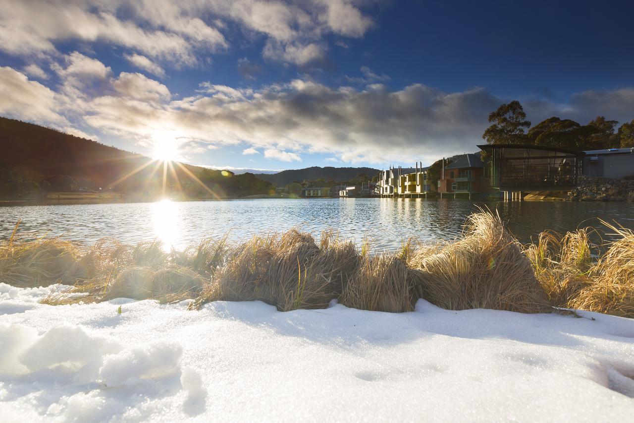 Novotel Lake Crackenback Resort Exterior foto